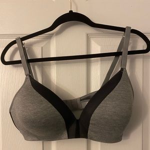 New without tags Lively Bra, 38D.